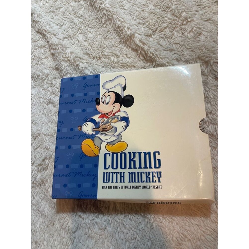 Disney Cooking with Mickey book